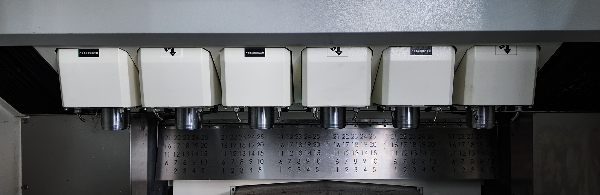 六头刀库精雕机