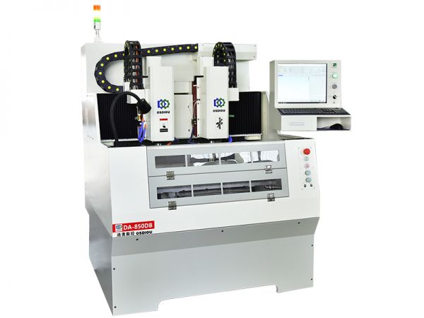 双头精雕机在动漫亚克力产品上的应用