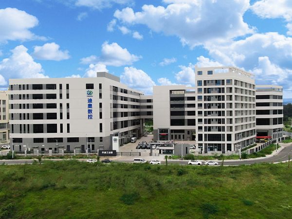 东莞精雕机厂家哪家靠谱？精雕机哪里买？